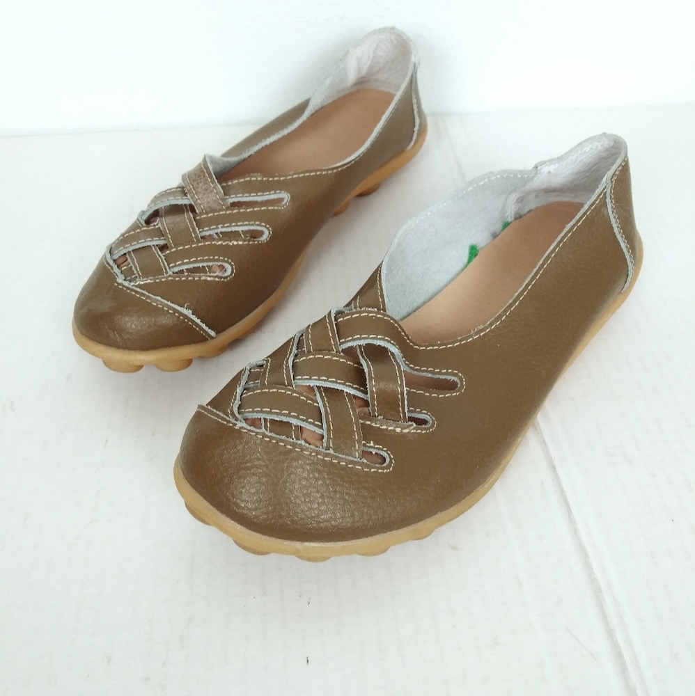 Flat Loafers Cut-Out Size 8 Slip On Walking Driving Dressy Potatoes Shoes Tan